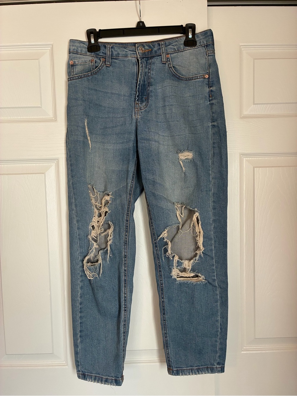 Wild Fable Women’s Distressed Straight Leg Jeans Size 6  High Rise Ripped Denim